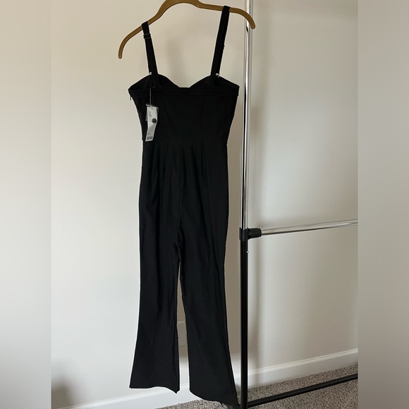 NWT Urban Outfitters Black Structured Jumpsuit with Removable Straps - Picture 4 of 13